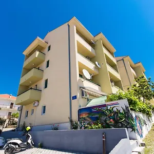  Apartman Katic